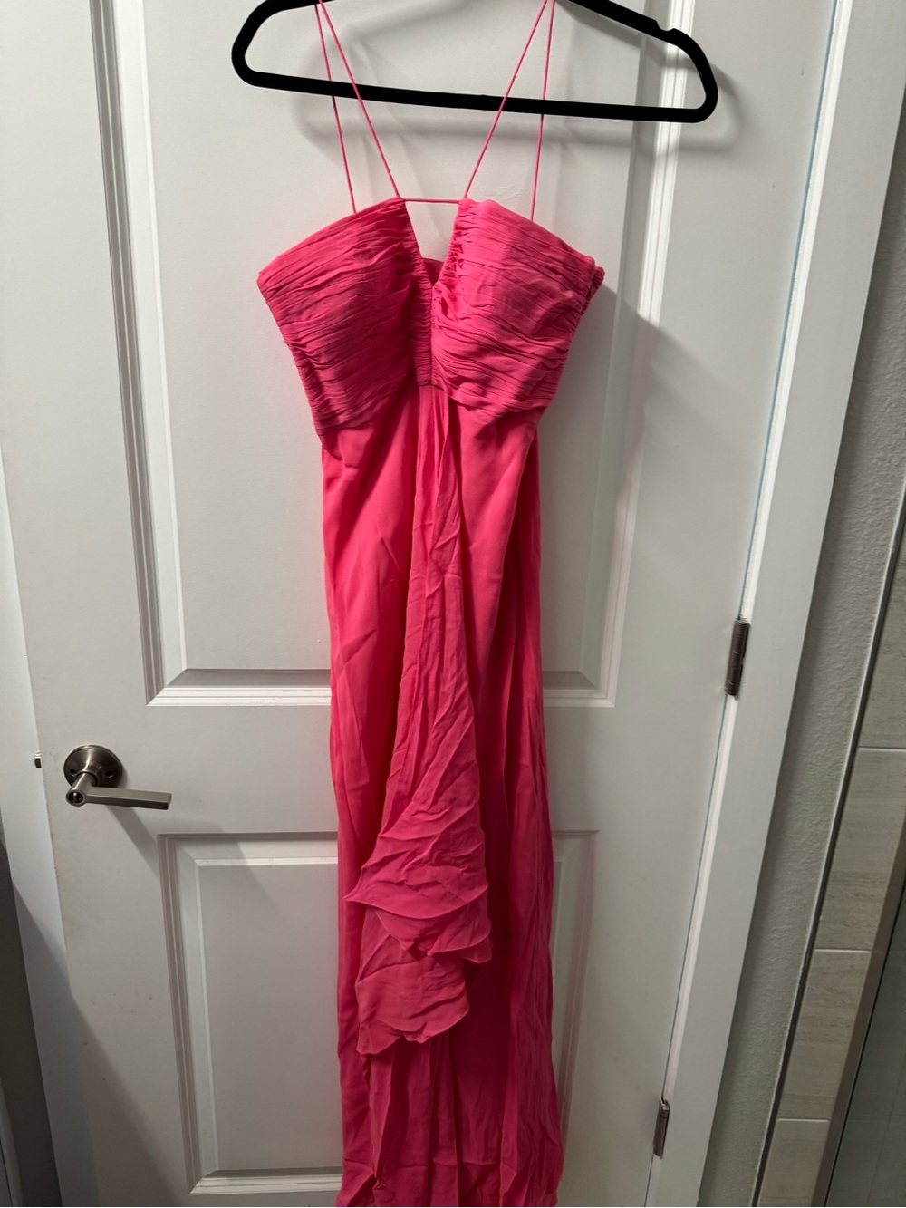 Elegant Gilar Maxi Dress in Hot Pink